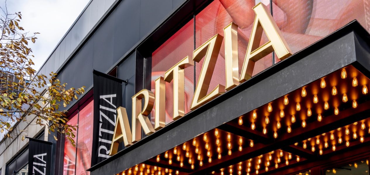 Get ready to be blown away by the mind-blowing deals at the Aritzia Archive  Sale